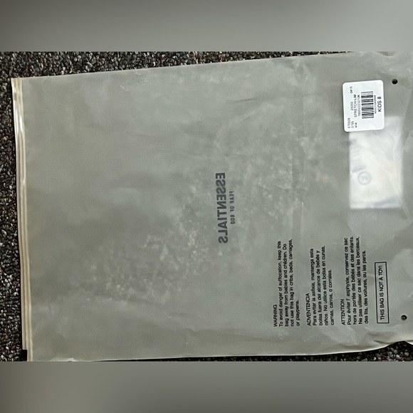 Children’s essentials sweats - Picture 5 of 5